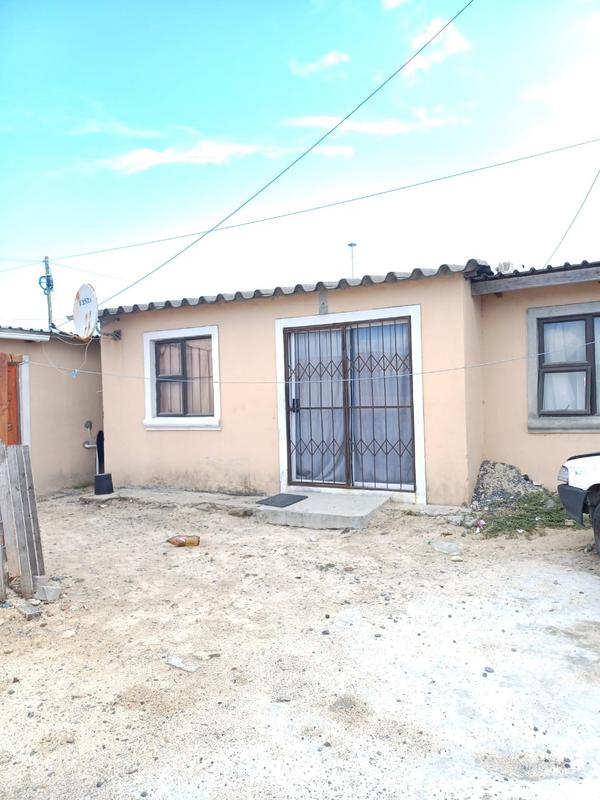 2 Bedroom Property for Sale in Kuyasa Western Cape